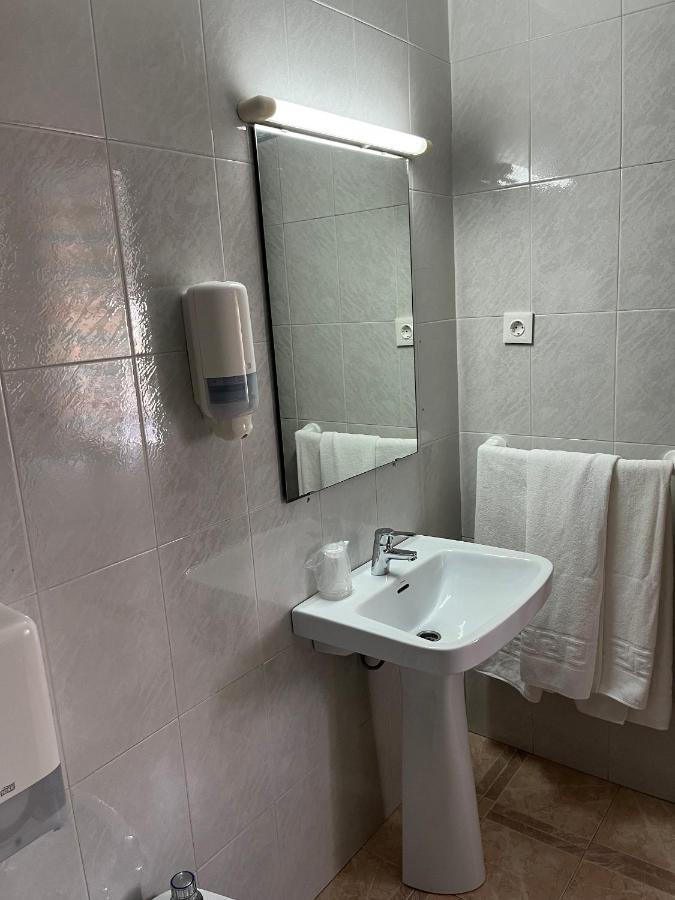 Hostal بارباتي المظهر الخارجي الصورة