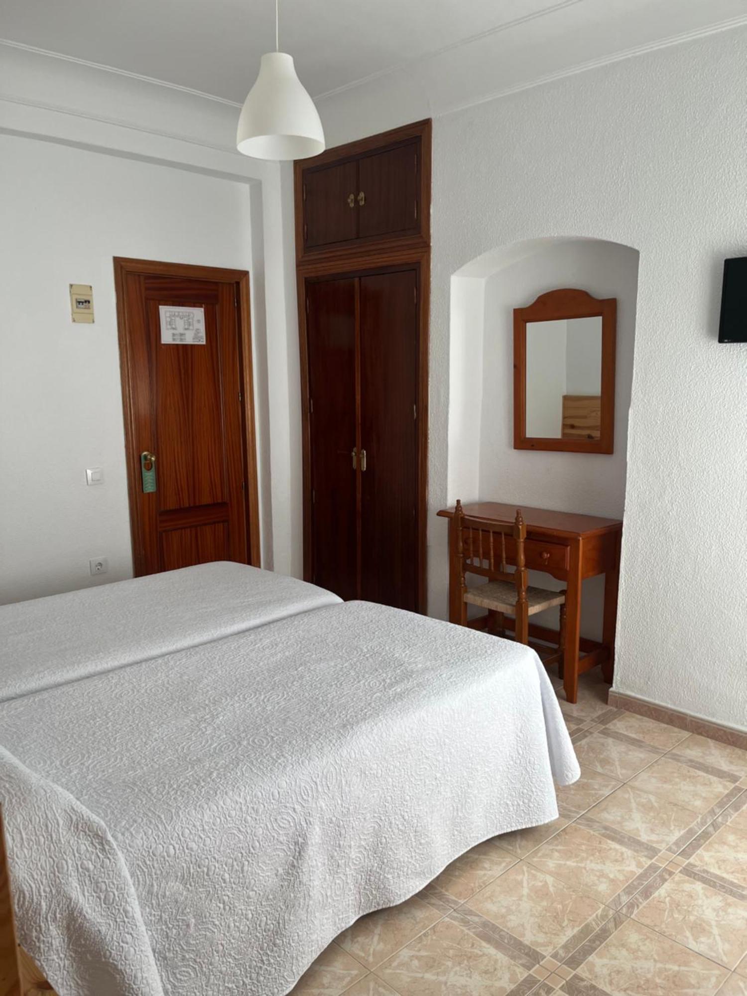 Hostal بارباتي المظهر الخارجي الصورة