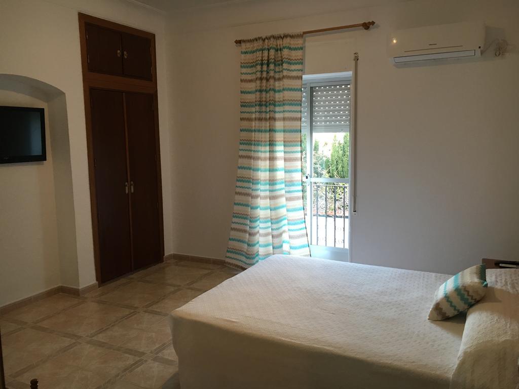 Hostal بارباتي المظهر الخارجي الصورة
